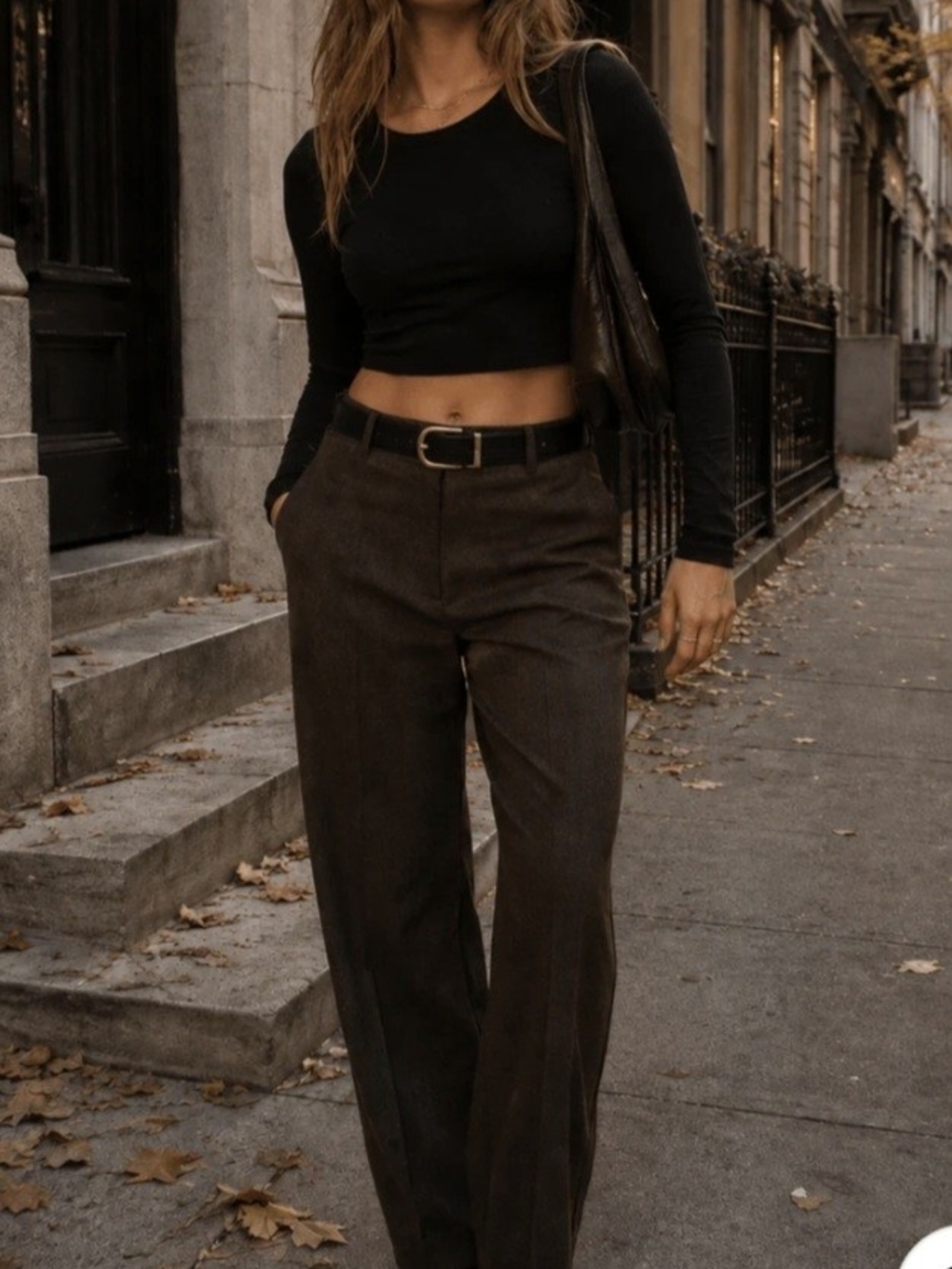 Entro Women's Black Long Sleeve Crop Top NWT